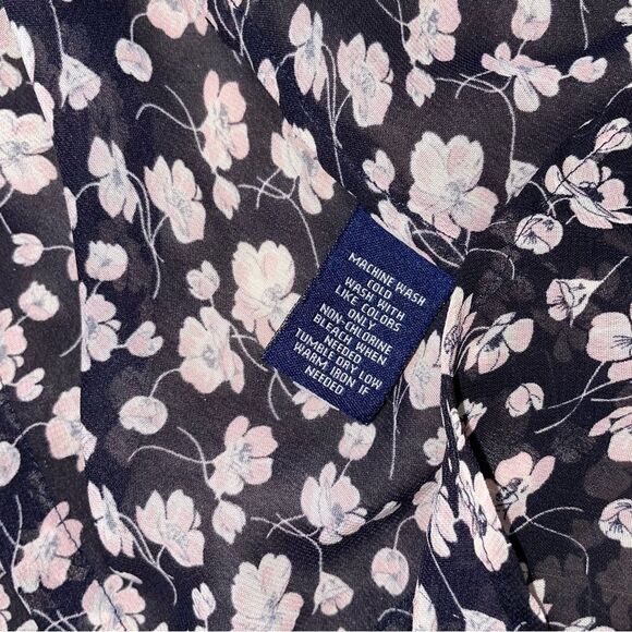 Chaps brand black & white floral print tuxedo ruffle front button up SZ L - Picture 9 of 10